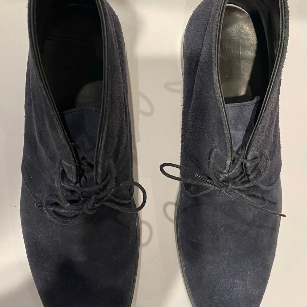 Saks fifth Ave Blue Suade Shoes